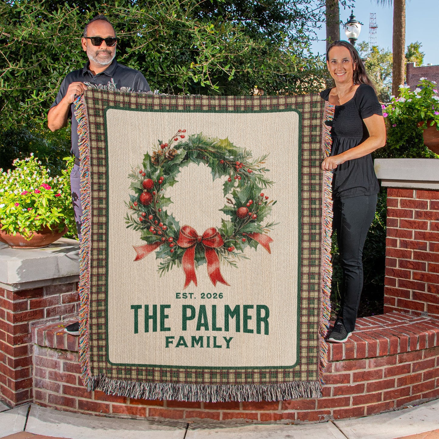 Personalized Family Est. Christmas Wreath Blanket – Custom Family Name & Date Woven Tapestry Throw, 100% Cotton Heirloom Gift